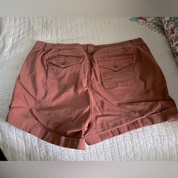 Torrid Military Twill Muted Rust color 3.5” Shorts size 20 EUC - Picture 2 of 3